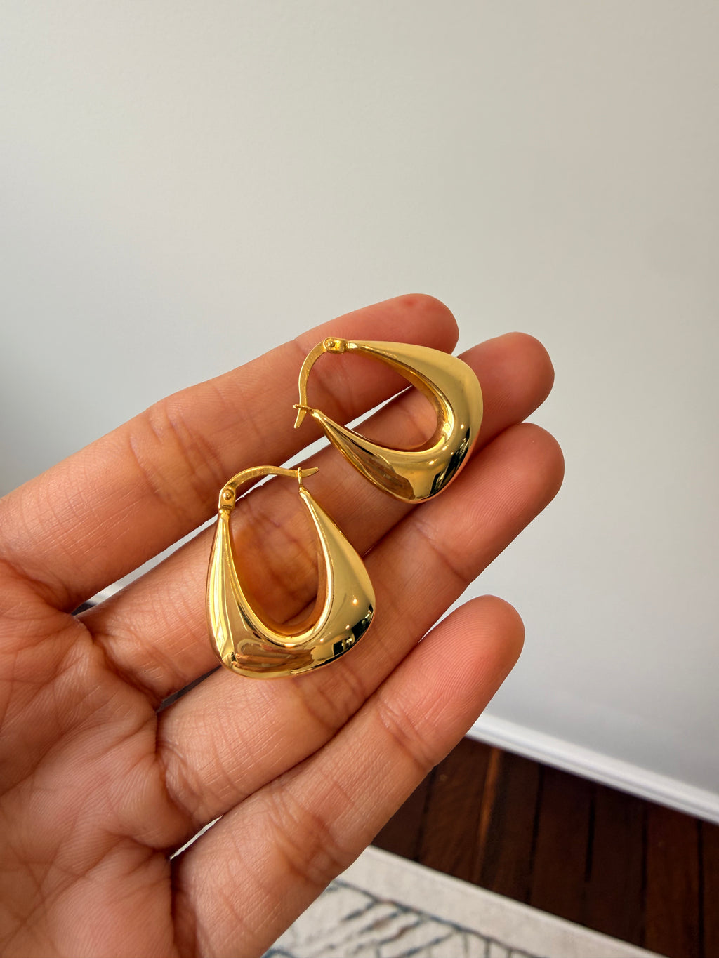 Sculpted Teardrop Hoop Earrings